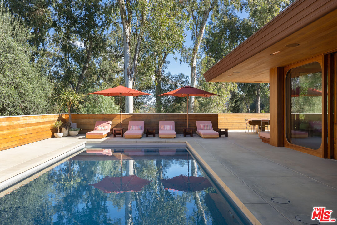 126 Summit Road La Verne, CA 91750 - Photo 11 of 34