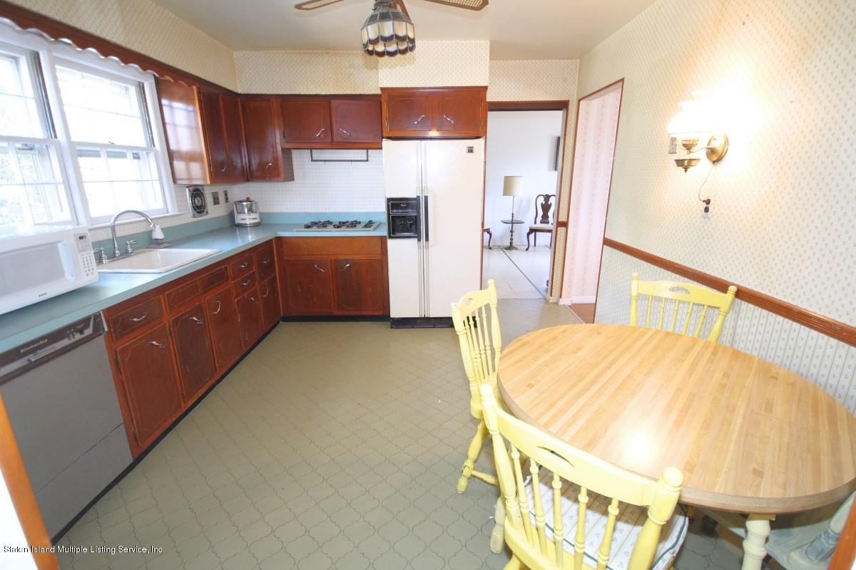 725 West Fingerboard Road Staten Island, NY 10305 - Photo 9 of 18 Eat In Kit