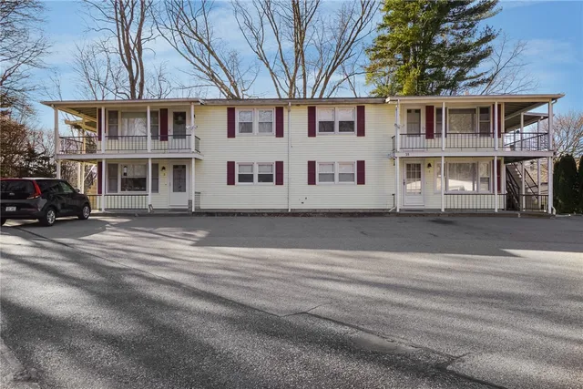 $1,900 | 35 West Wrentham Road, Unit 3, Cumberland, RI 02864