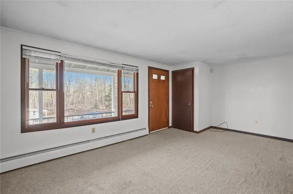 $1,900 | 35 West Wrentham Road, Unit 3, Cumberland, RI 02864