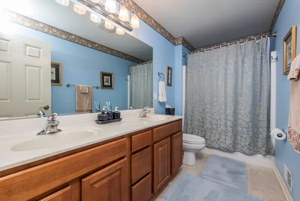 $629,900 | 10941 14th Court, Pleasant Prairie, WI 53158