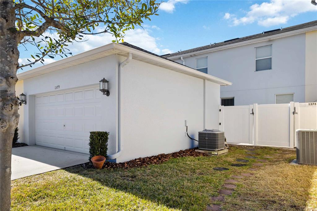 1379 Vasey Road Apopka, FL 32703 - Photo 21 of 21 a view of a backyard