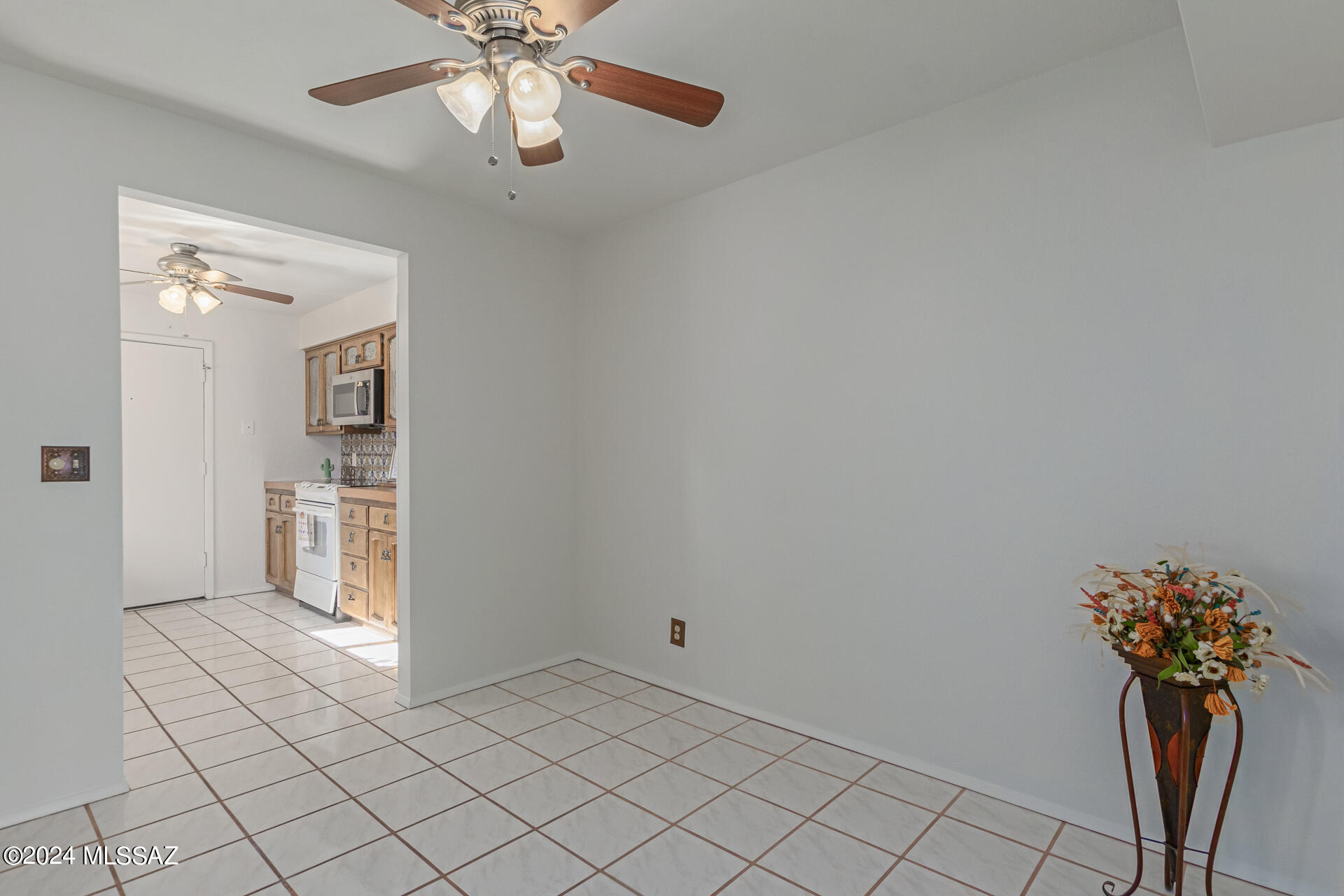 4263 East Allison Road Tucson, AZ 85712 - Photo 8 of 36