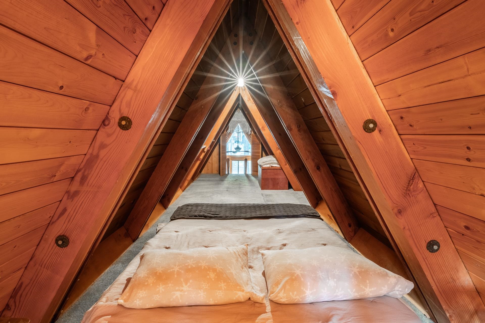 207 Joaquin Road Mammoth Lakes, CA 93546 - Photo 29 of 37