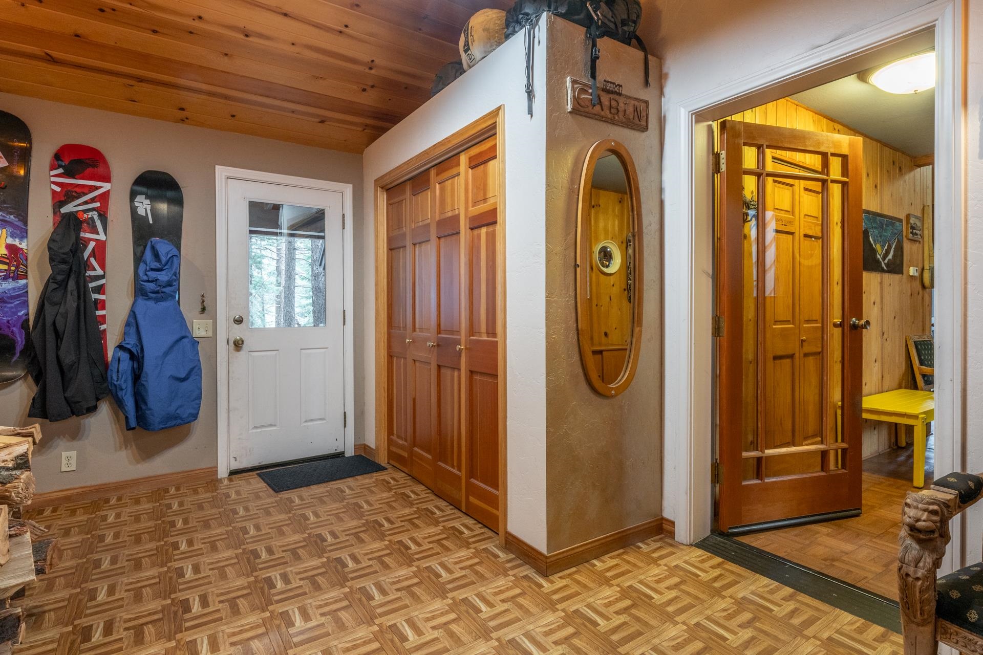 207 Joaquin Road Mammoth Lakes, CA 93546 - Photo 6 of 37