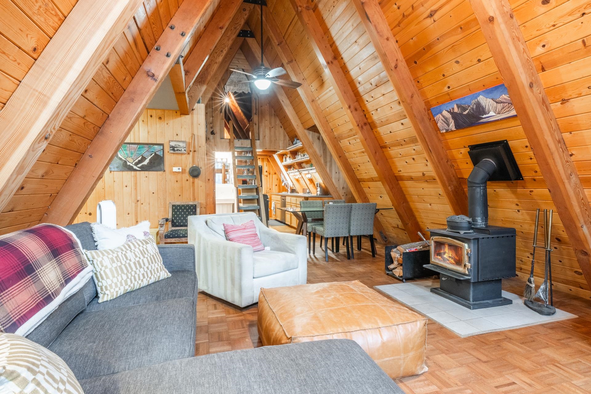 207 Joaquin Road Mammoth Lakes, CA 93546 - Photo 10 of 37