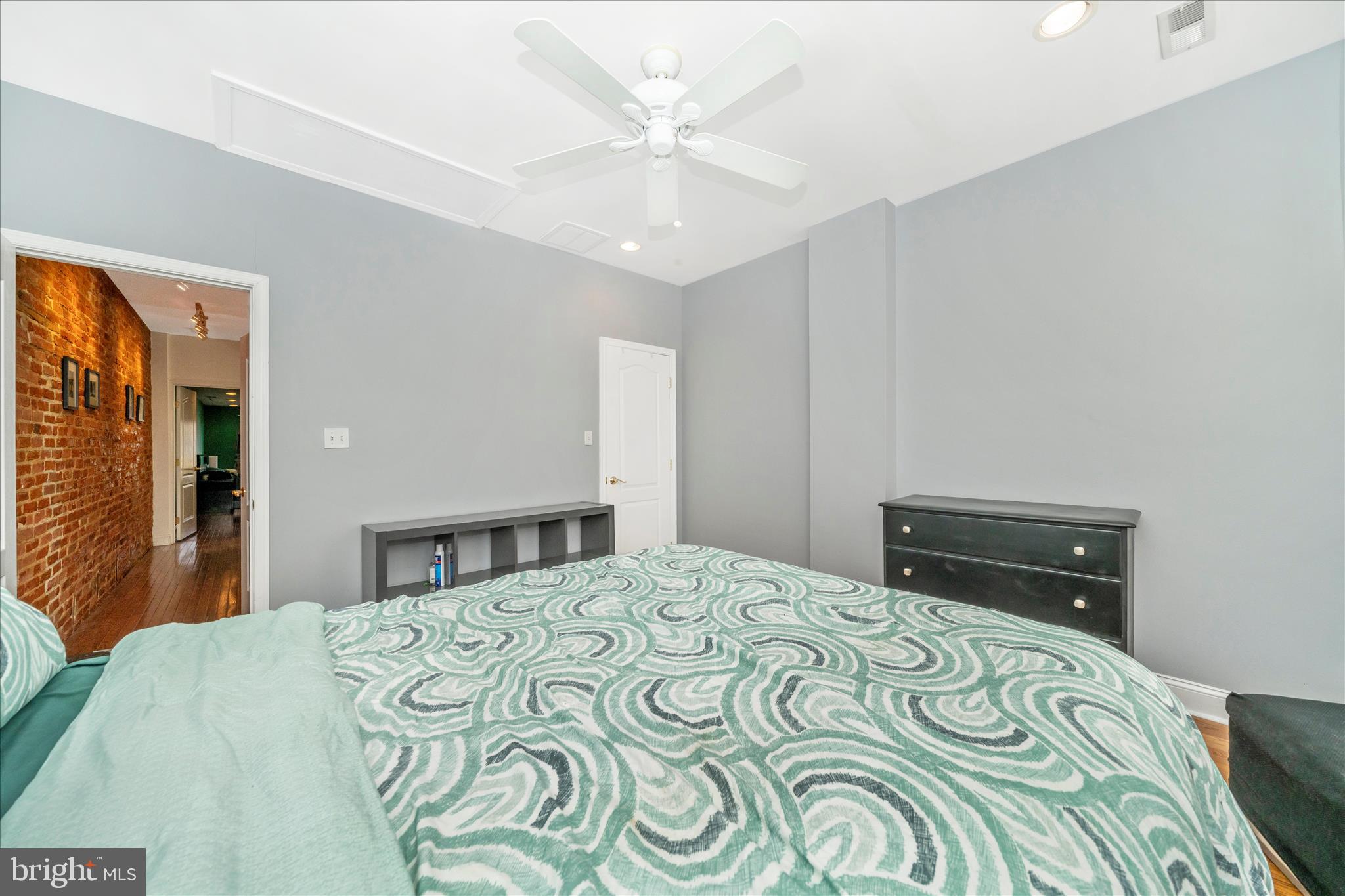 3535 Roland Avenue Baltimore, MD 21211 - Photo 28 of 55 Bedroom 2