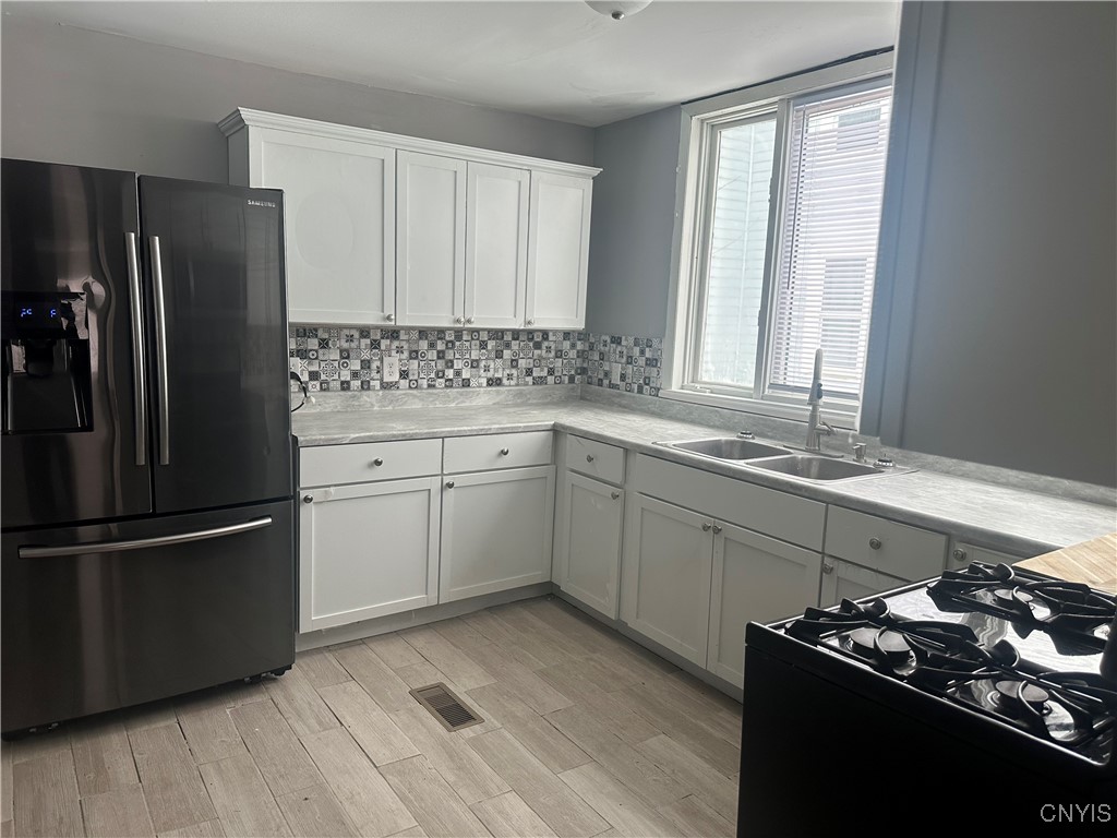 521 Floyd Avenue Rome, NY 13440 - Photo 3 of 6