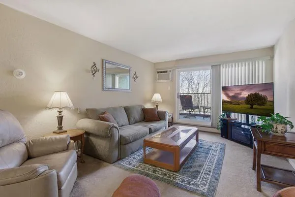 $120,000 | 4680 Tower Street Southeast, Unit 309, Prior Lake, MN 55372