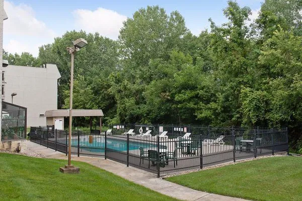 $120,000 | 4680 Tower Street Southeast, Unit 309, Prior Lake, MN 55372