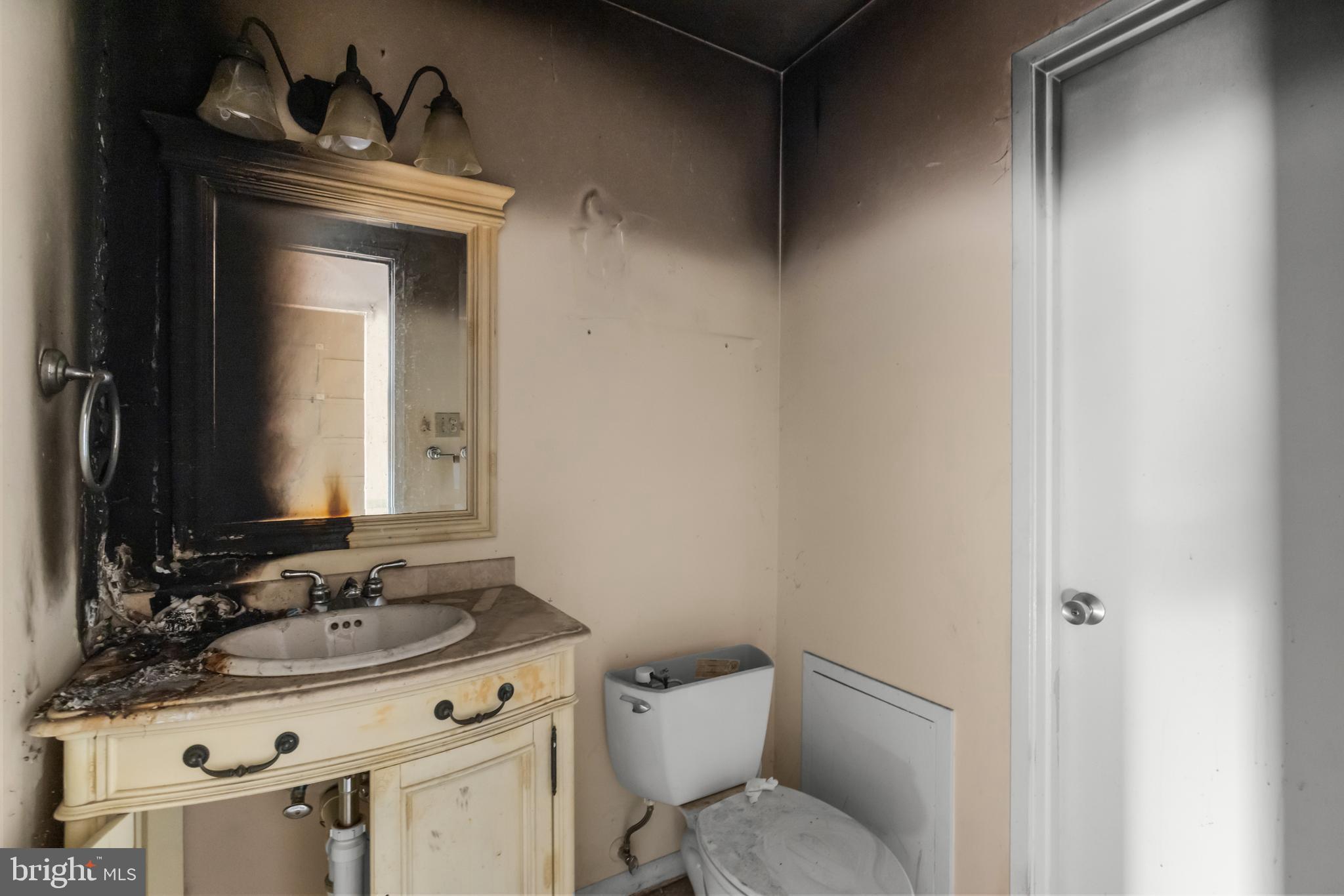 11308 Geddys Court Reston, VA 20191 - Photo 9 of 16