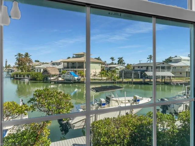 $899,500 | 366 Angler Drive, Unit 1602, Goodland, FL 34140