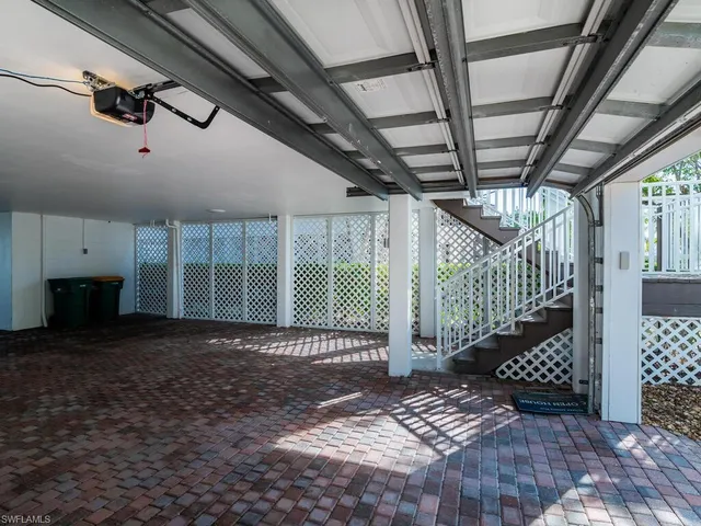 $899,500 | 366 Angler Drive, Unit 1602, Goodland, FL 34140