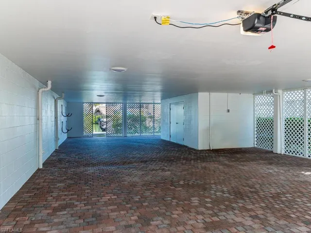 $899,500 | 366 Angler Drive, Unit 1602, Goodland, FL 34140