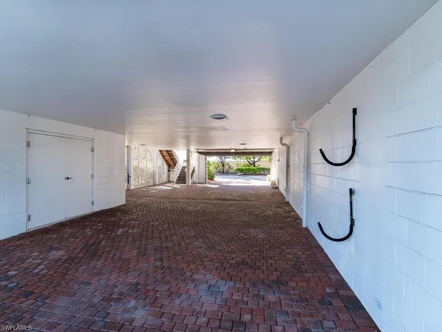 $899,500 | 366 Angler Drive, Unit 1602, Goodland, FL 34140