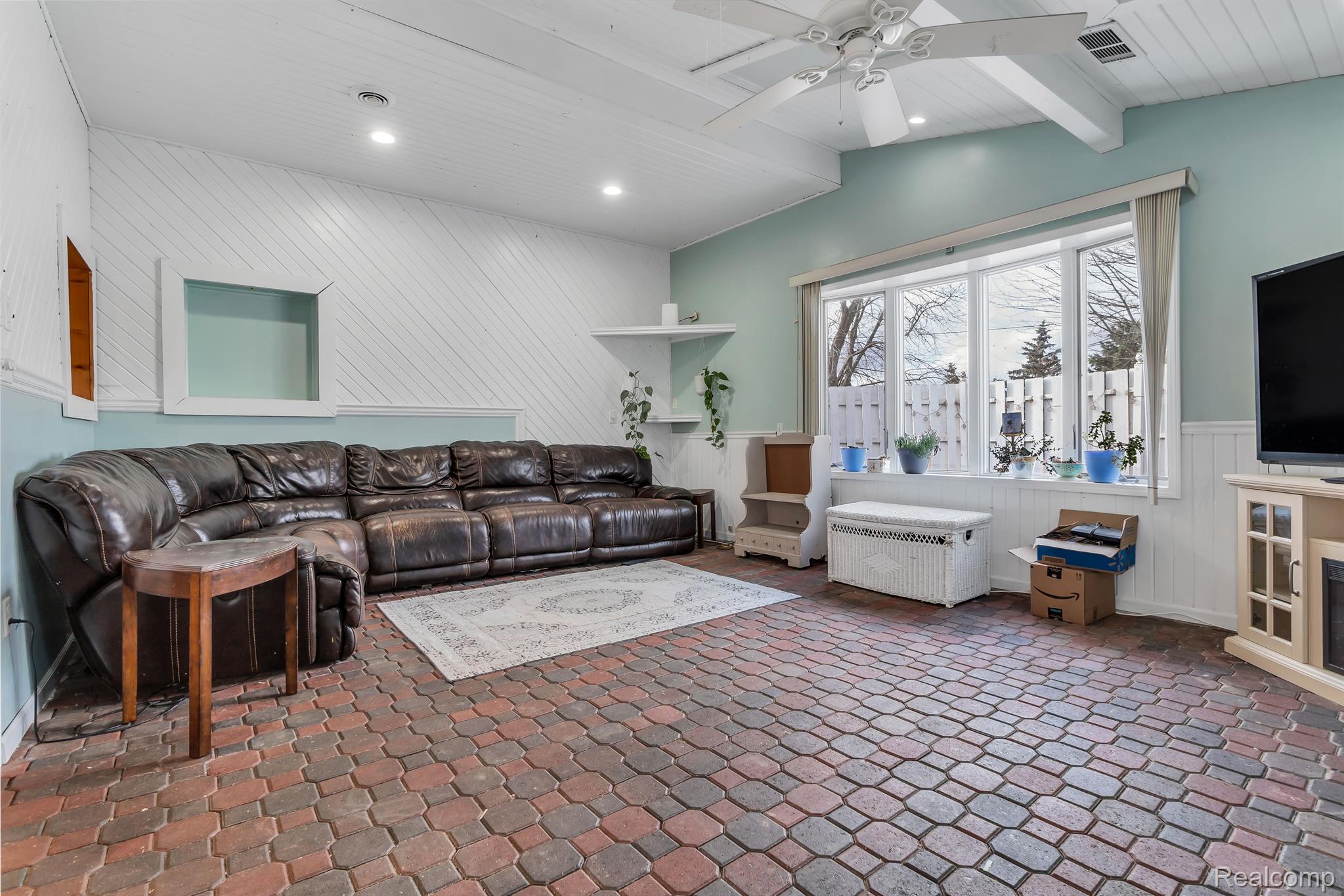 1416 Ditch Road New Lothrop, MI 48460 - Photo 20 of 34 Gallery Image 20