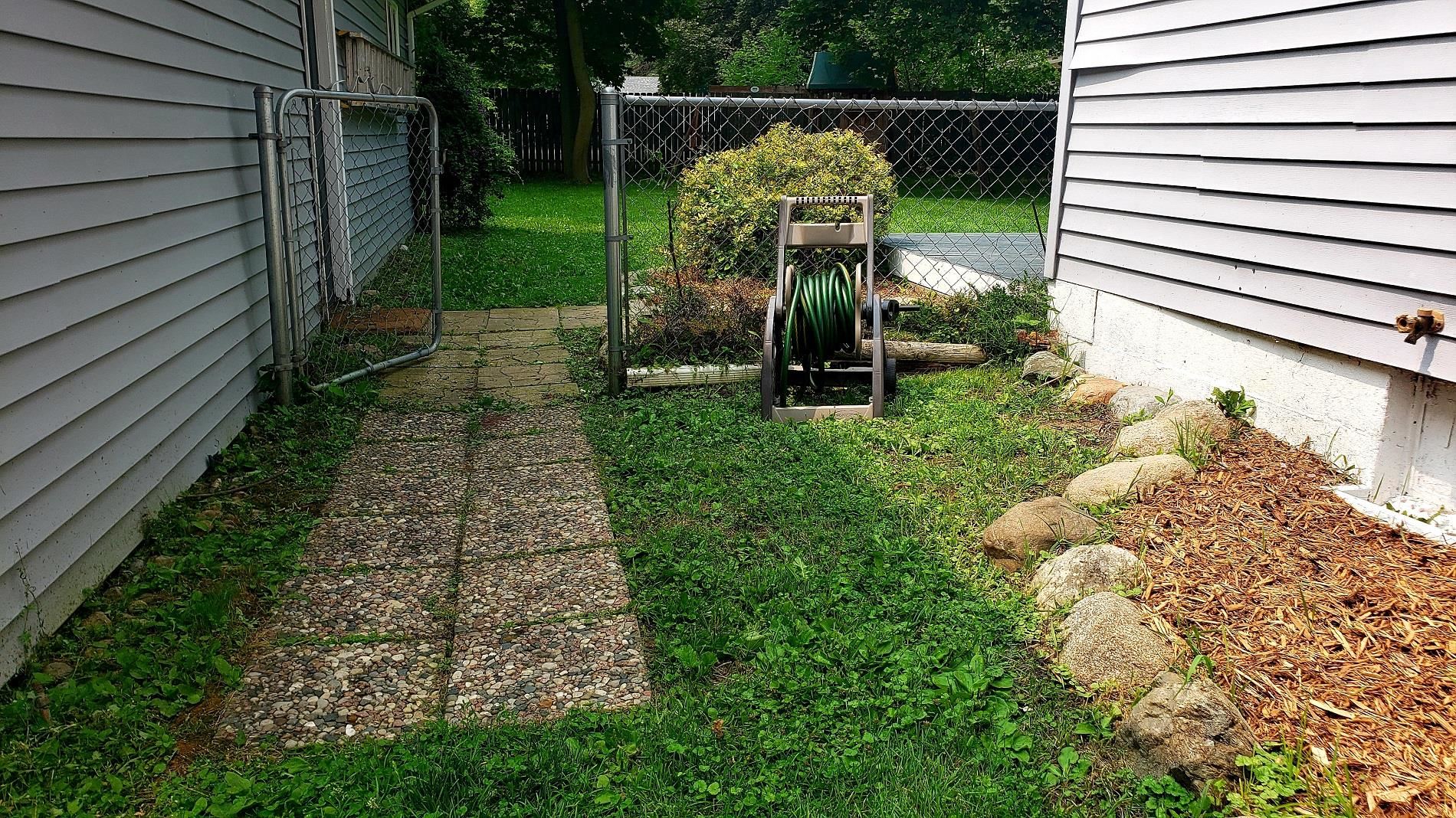 533 North Ithaca Street Ithaca, MI 48847 - Photo 21 of 34 1914027-20.JPG