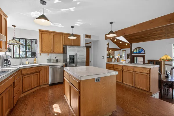 $824,500 | 7731 Winding Way, Fair Oaks, CA 95628