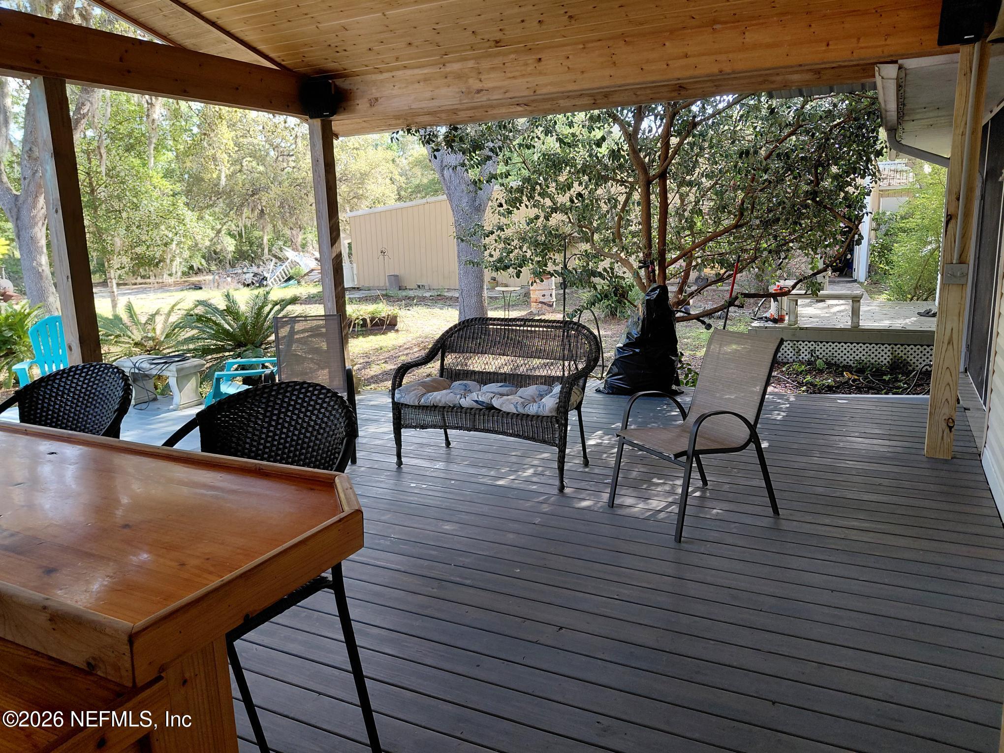 118 Robin Road Pomona Park, FL 32181 - Photo 11 of 40 Covered Deck
