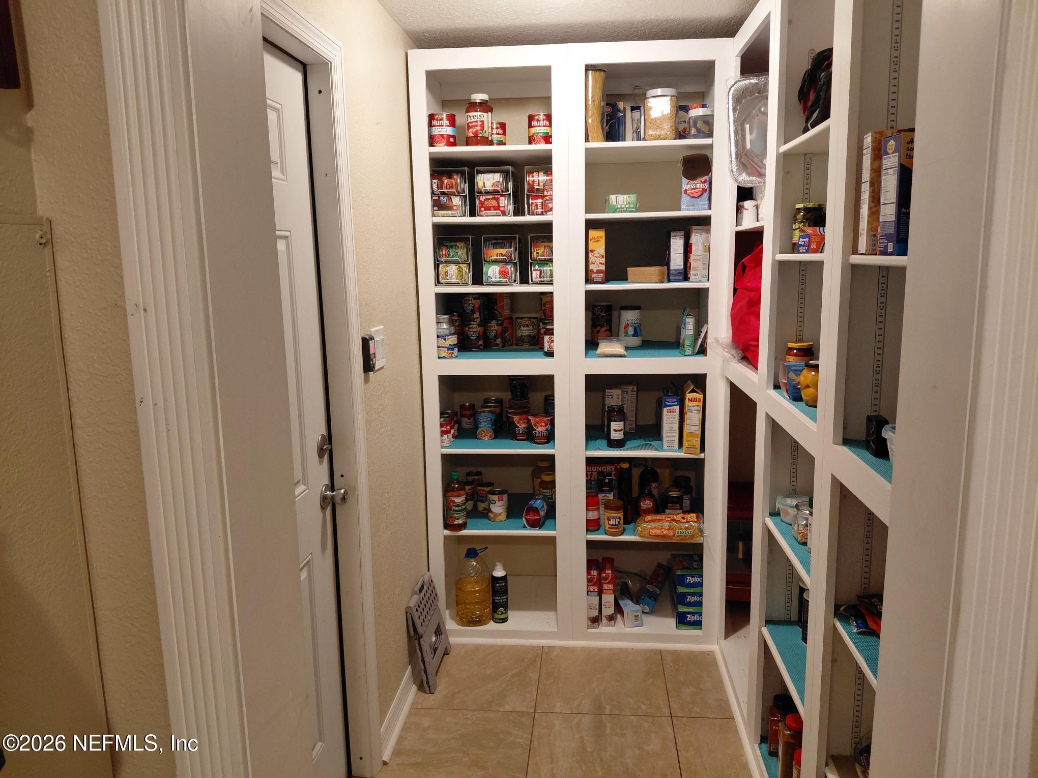 118 Robin Road Pomona Park, FL 32181 - Photo 21 of 40 118 Pantry Closet
