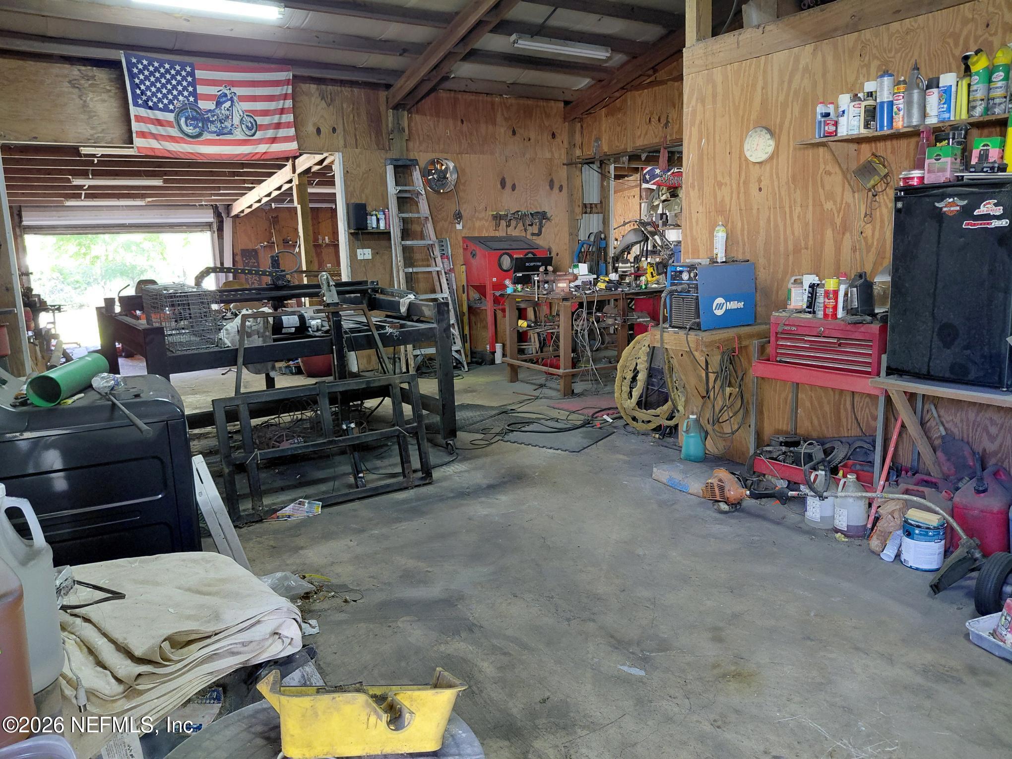 118 Robin Road Pomona Park, FL 32181 - Photo 31 of 40 118 Workshop 5