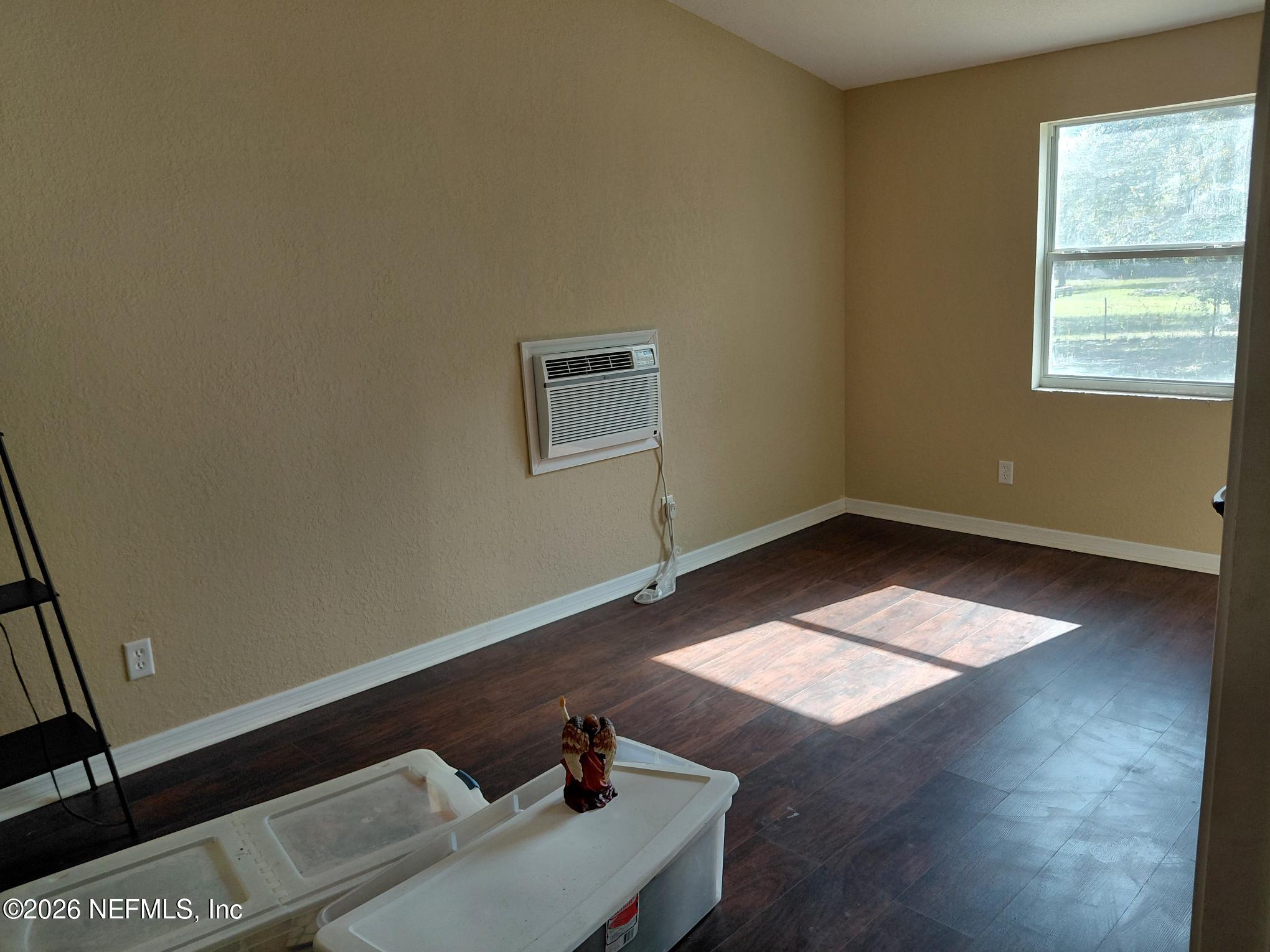 118 Robin Road Pomona Park, FL 32181 - Photo 37 of 40 118 Apartment 2