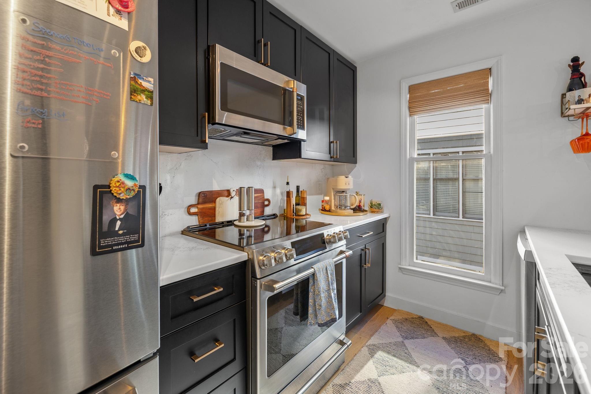 318 Queens Road, Unit 11 Charlotte, NC 28204 - Photo 11 of 35