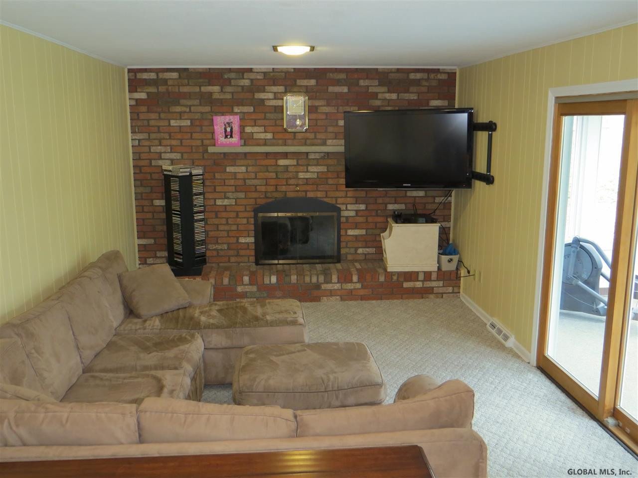 41 Dykeman Road Bethlehem, NY 12054 - Photo 8 of 21 Photo 8