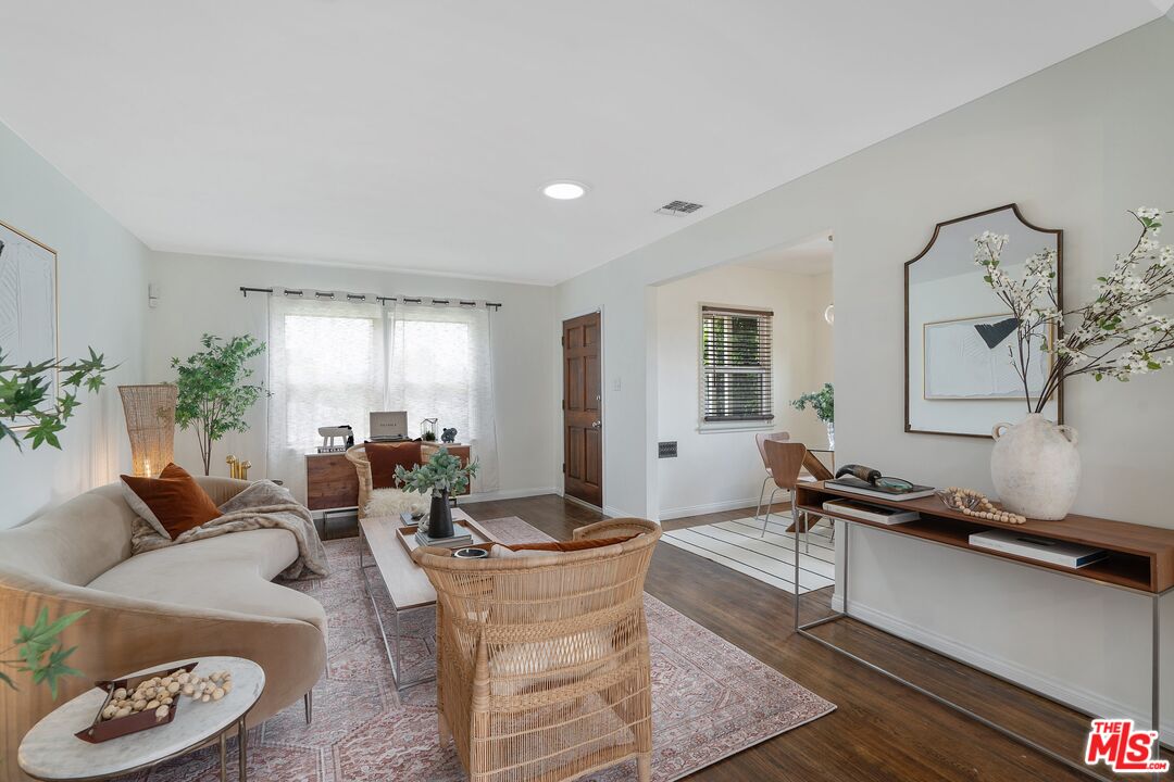1585 Forest Avenue Pasadena, CA 91103 - Photo 5 of 28 a living room with furniture and a window