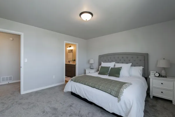 $409,173 | 6232 86th Avenue South, Horace, ND 58047