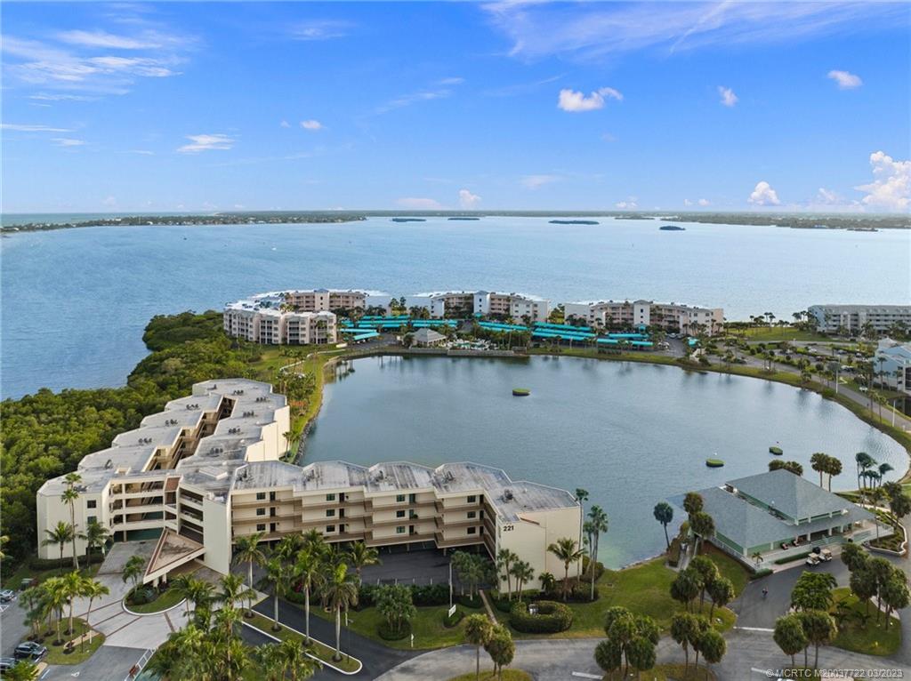 221 Northeast Plantation Road, Unit 307 Stuart, FL 34996 - Photo 38 of 44 Gallery Image 38