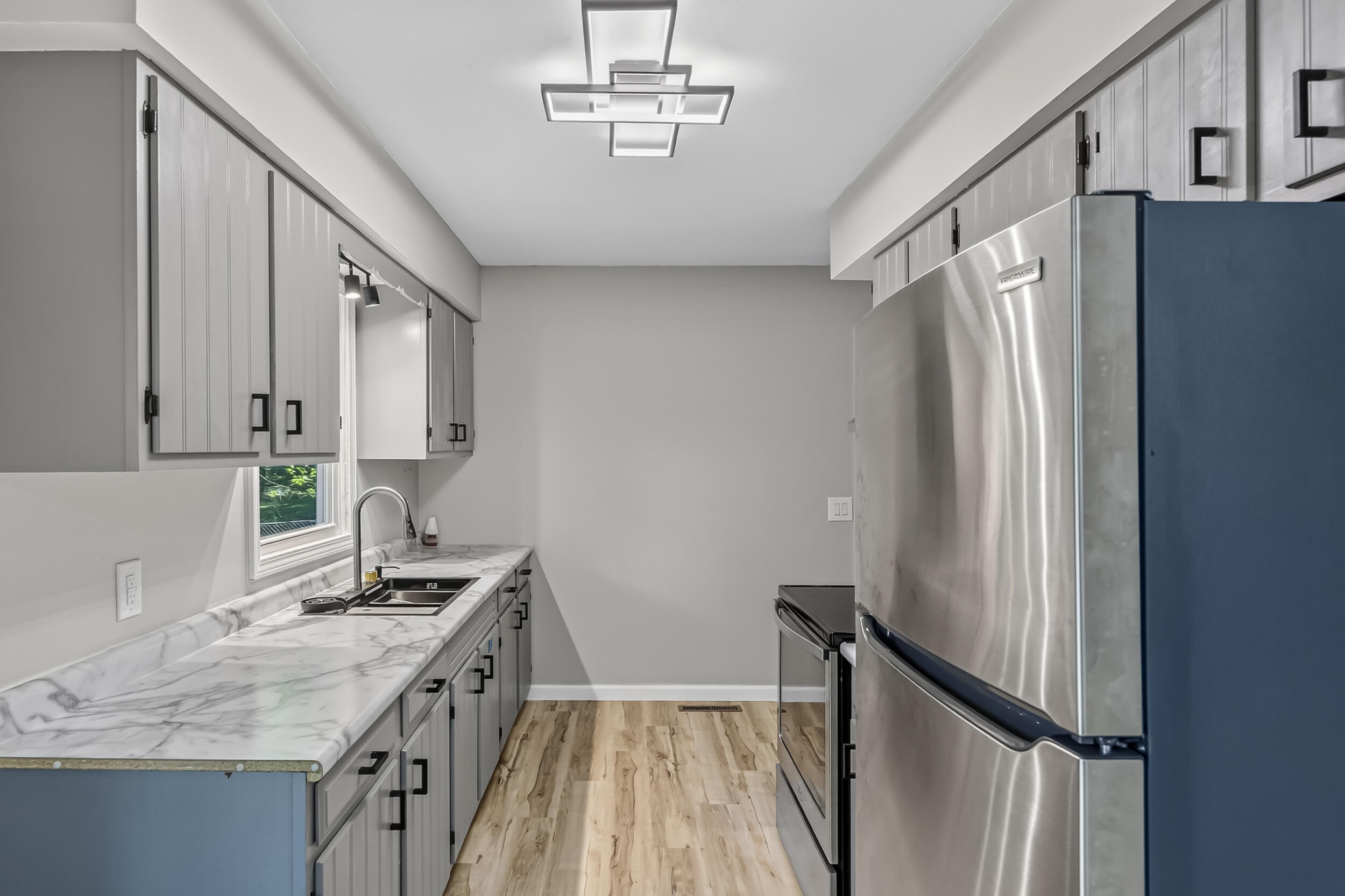 3614 Hall Road Muskegon, MI 49442 - Photo 11 of 25 hall kitchen