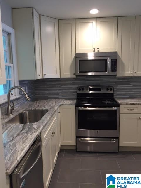 104 Stoneview Road Birmingham, AL 35210 - Photo 8 of 25