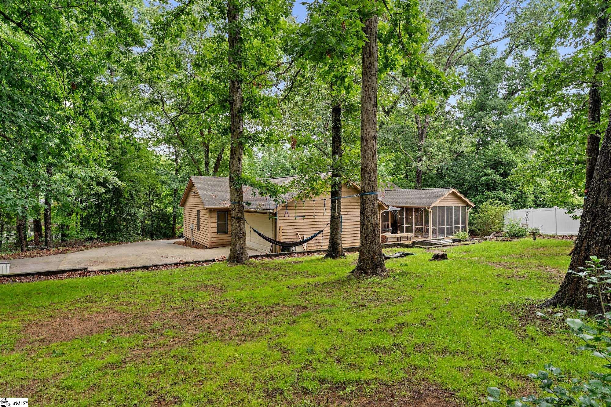 159 Plantation Drive Easley, SC 29642 - Photo 8 of 35