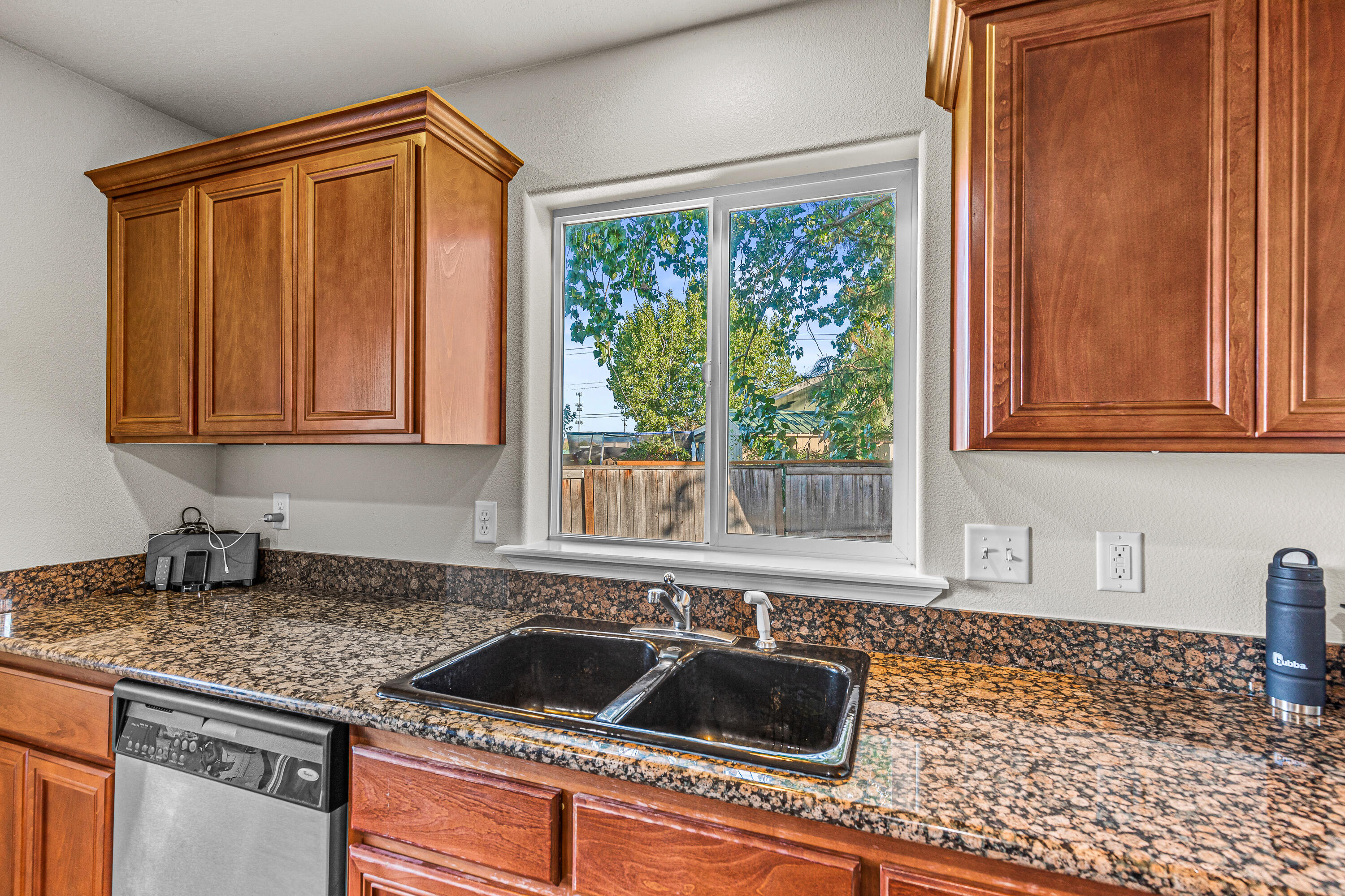 7455 Division Road White City, OR 97503 - Photo 19 of 32 9R9A6123