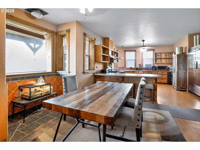 $579,900 | 50251 Bennett Lane, Baker City, OR 97814