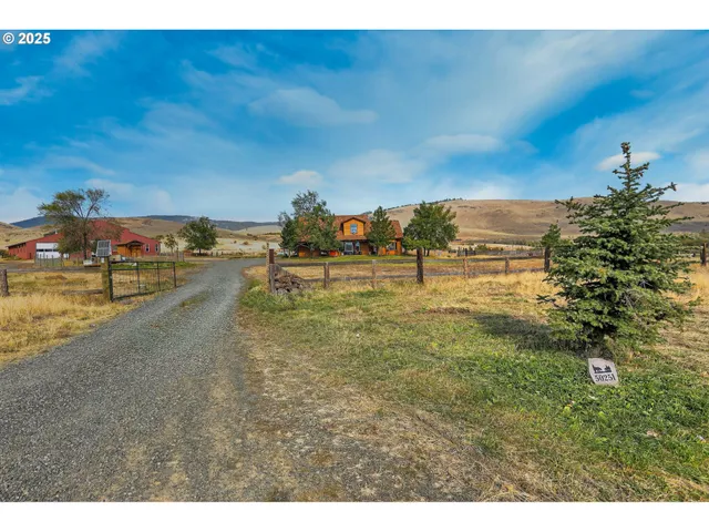 $579,900 | 50251 Bennett Lane, Baker City, OR 97814