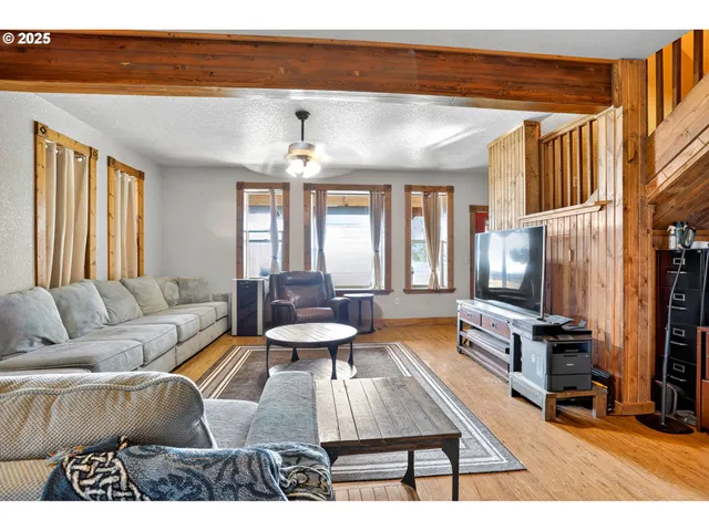 $579,900 | 50251 Bennett Lane, Baker City, OR 97814