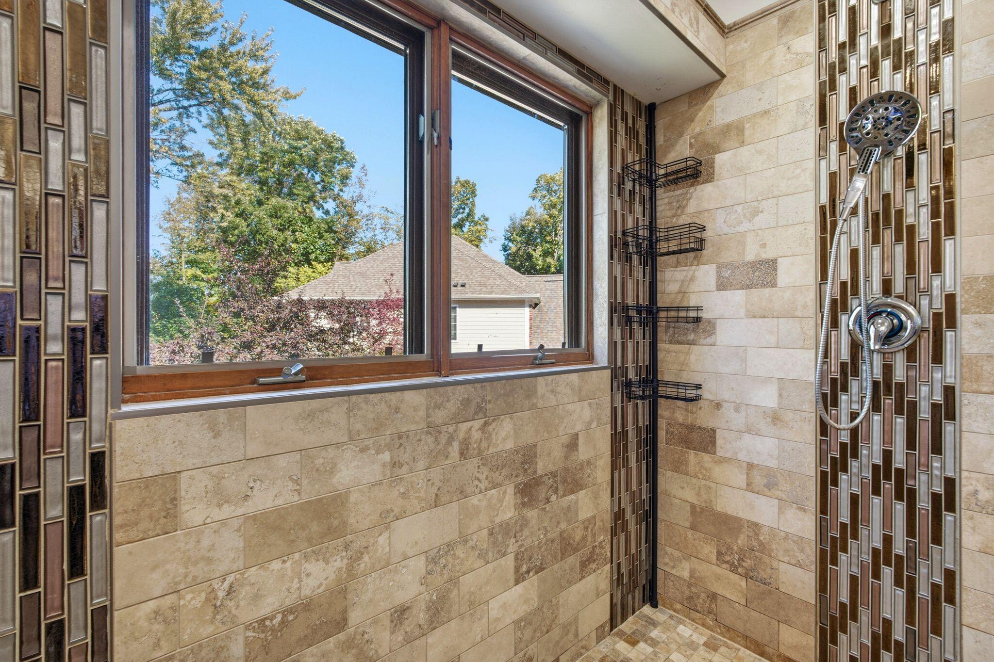 11210 West Green Tree Road Milwaukee, WI 53224 - Photo 35 of 56 11210 West Green Tree - HDR-36