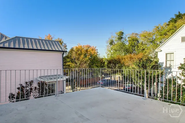 $1,800 | 303 West Henry Street, Unit B, Savannah, GA 31401