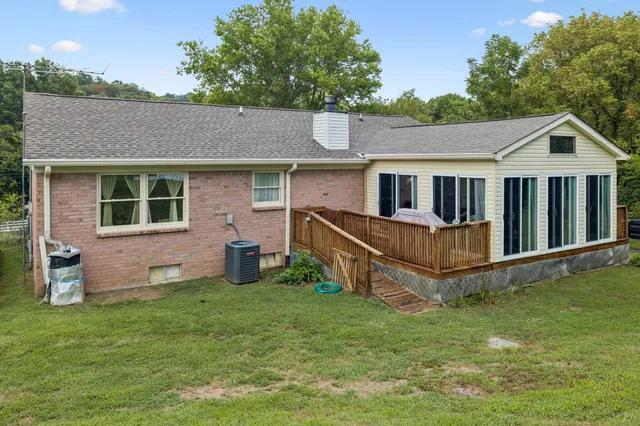 $434,900 | 255 St Mary's Road, Buffalo Valley, TN 38548