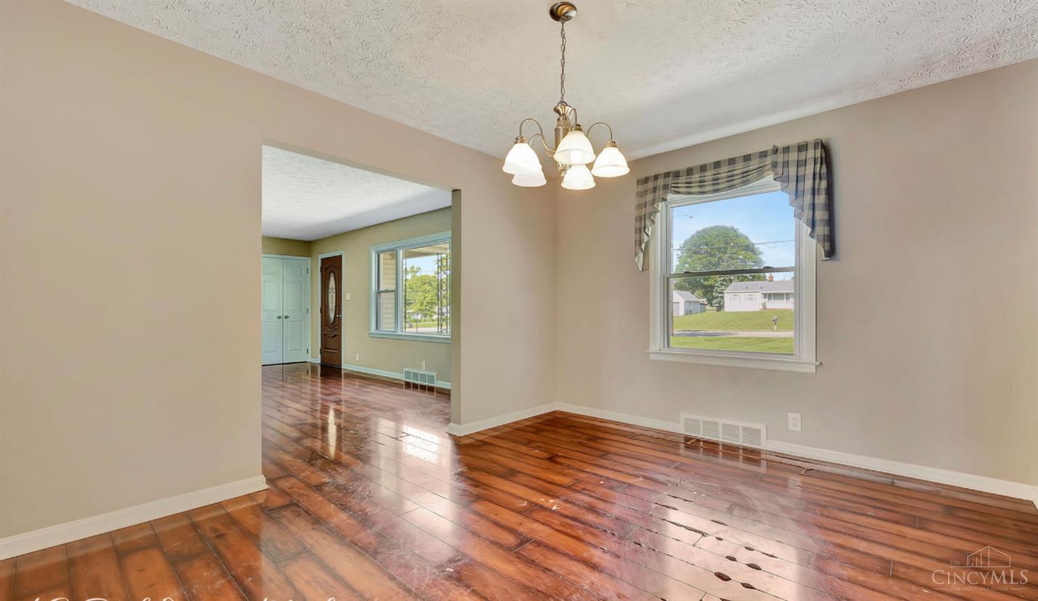 219 Marshall Road Middletown, OH 45042 - Photo 9 of 26 Gallery Image 9