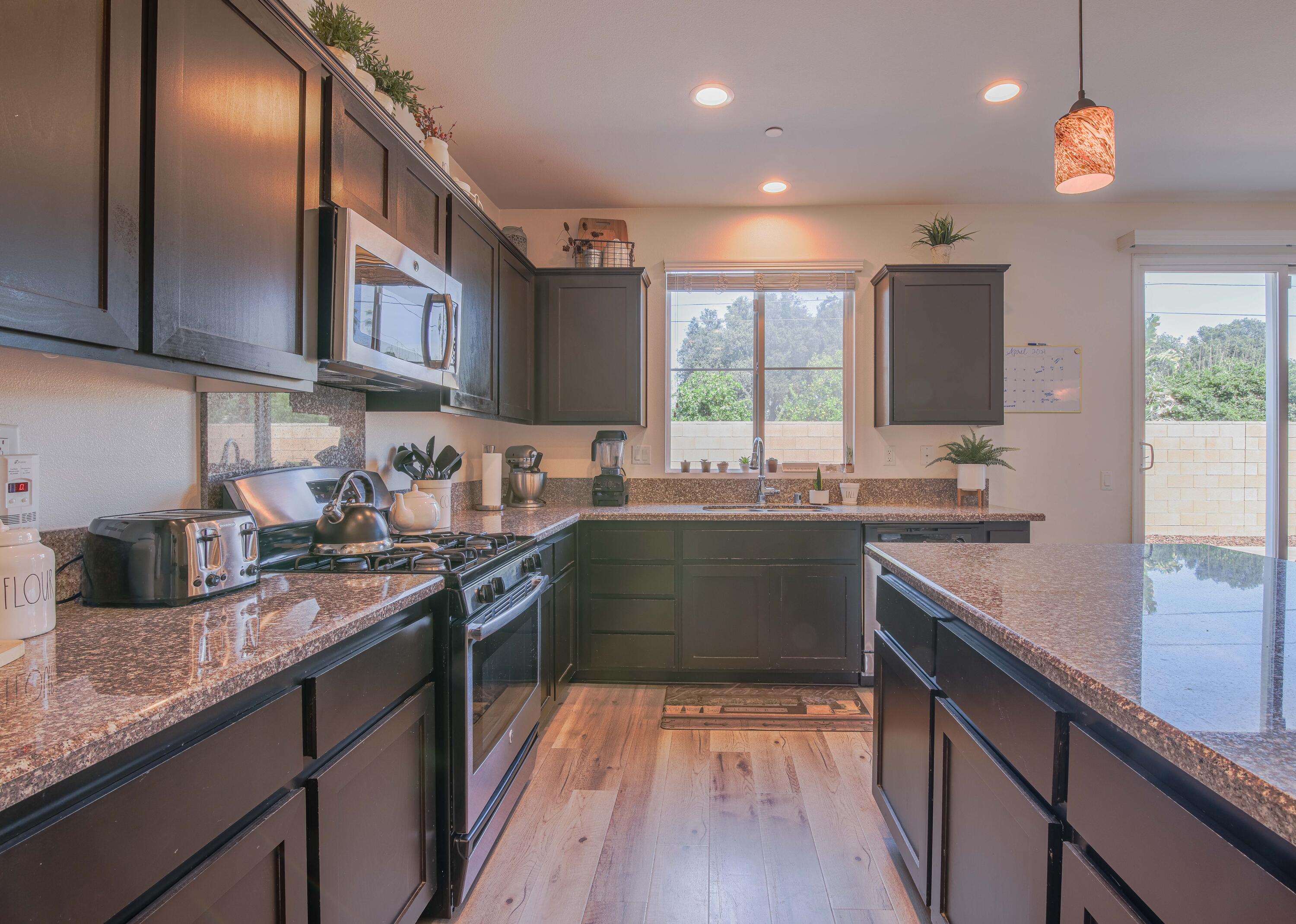 4359 Amanecer Drive Riverside, CA 92504 - Photo 5 of 19 Interior (4 of 14)