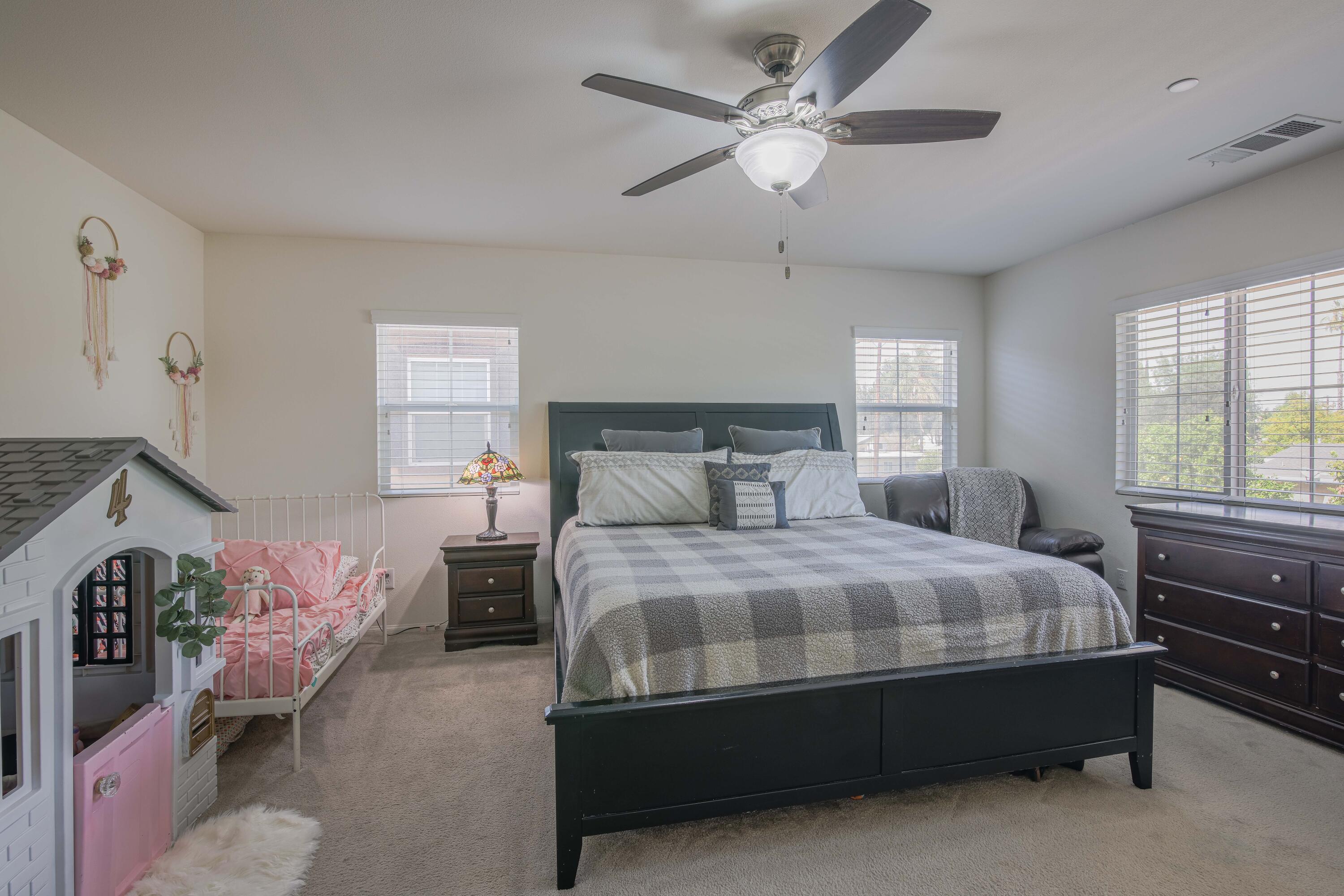 4359 Amanecer Drive Riverside, CA 92504 - Photo 7 of 19 Interior (8 of 14)