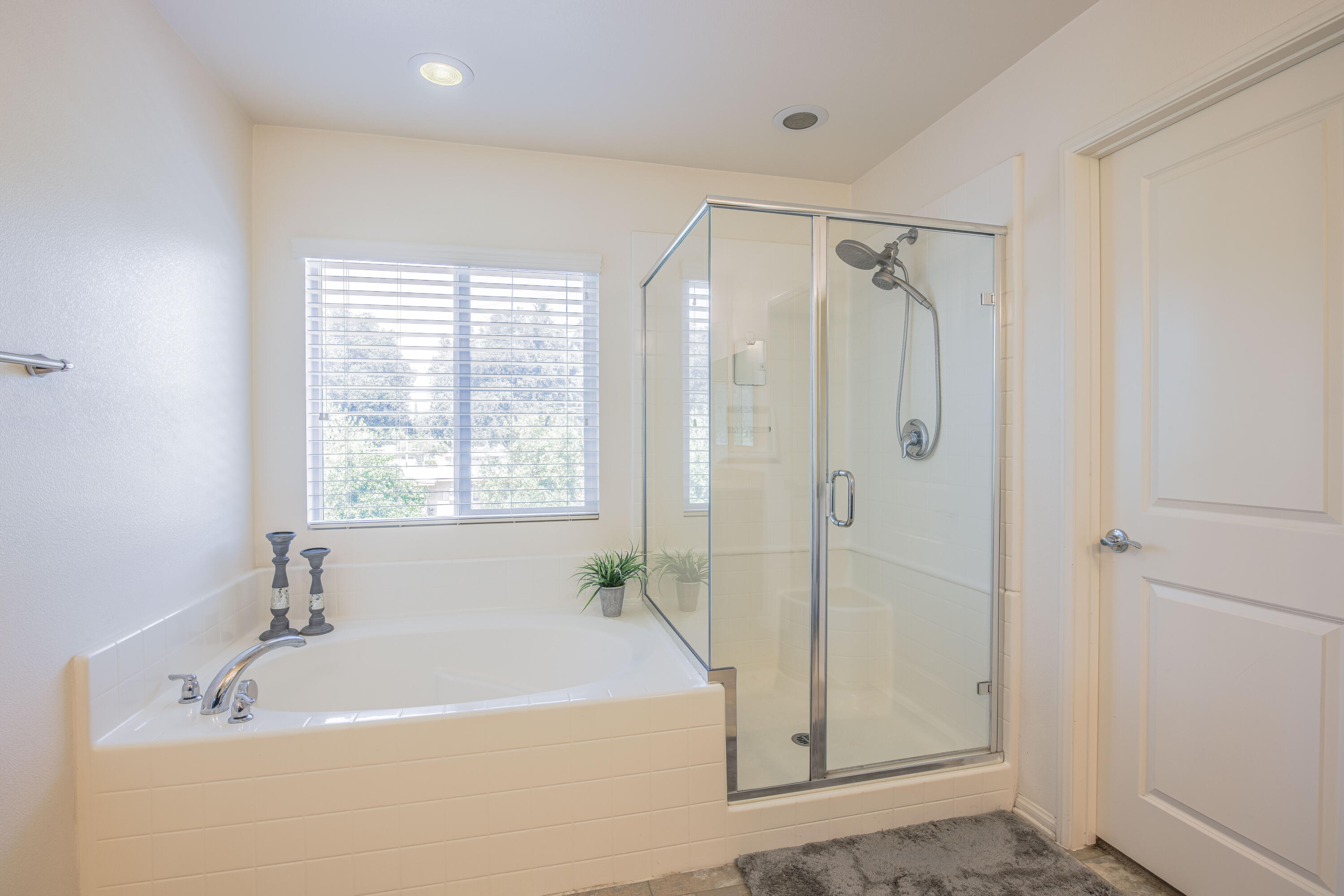 4359 Amanecer Drive Riverside, CA 92504 - Photo 9 of 19 Interior (10 of 14)
