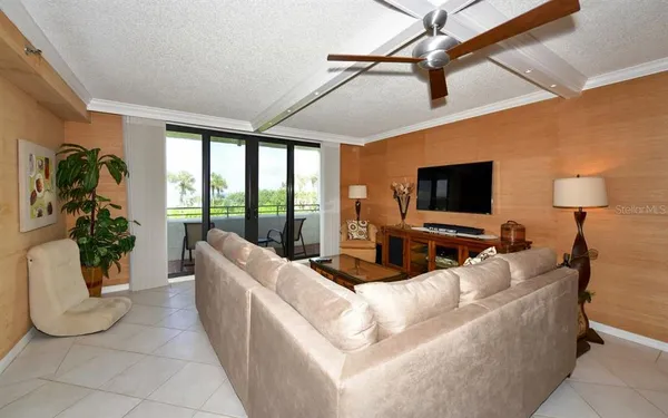$10,000 | 1485 Gulf Of Mexico Drive, Unit 109, Longboat Key, FL 34228