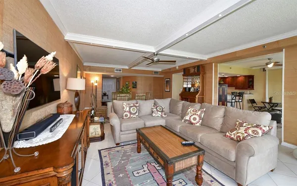 $10,000 | 1485 Gulf Of Mexico Drive, Unit 109, Longboat Key, FL 34228