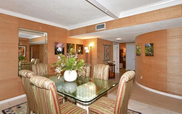 $10,000 | 1485 Gulf Of Mexico Drive, Unit 109, Longboat Key, FL 34228