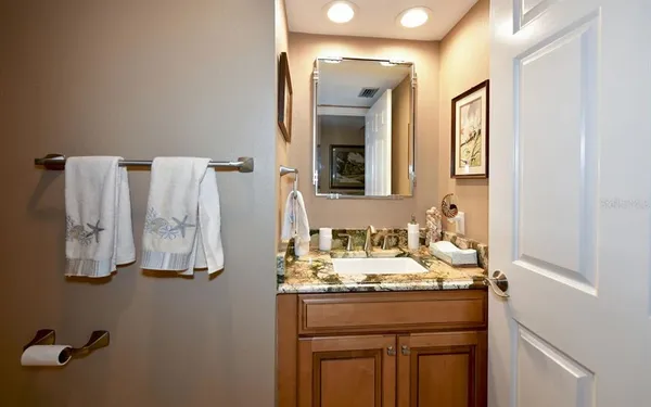 $10,000 | 1485 Gulf Of Mexico Drive, Unit 109, Longboat Key, FL 34228