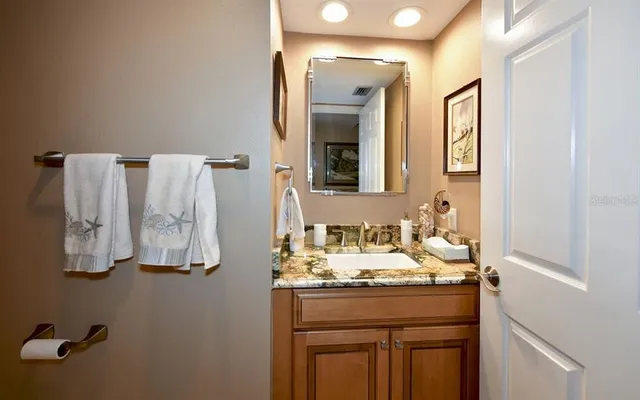 $10,000 | 1485 Gulf Of Mexico Drive, Unit 109, Longboat Key, FL 34228